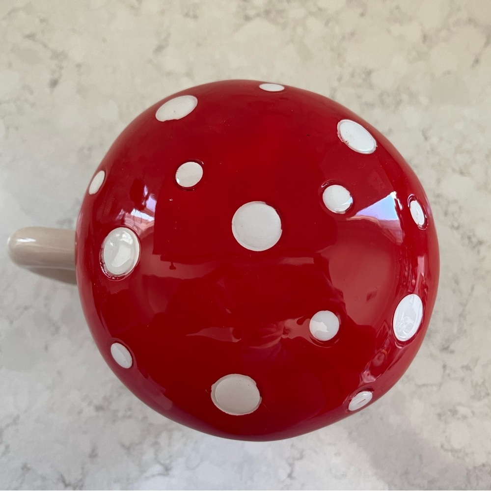 Mushroom Design Ceramic Mug with Hidden Gnome NWOT - Picture 5 of 8